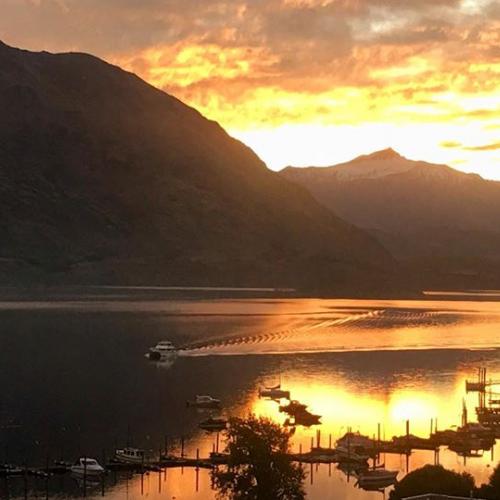 1043609139082388_2018661374910488 1571879127